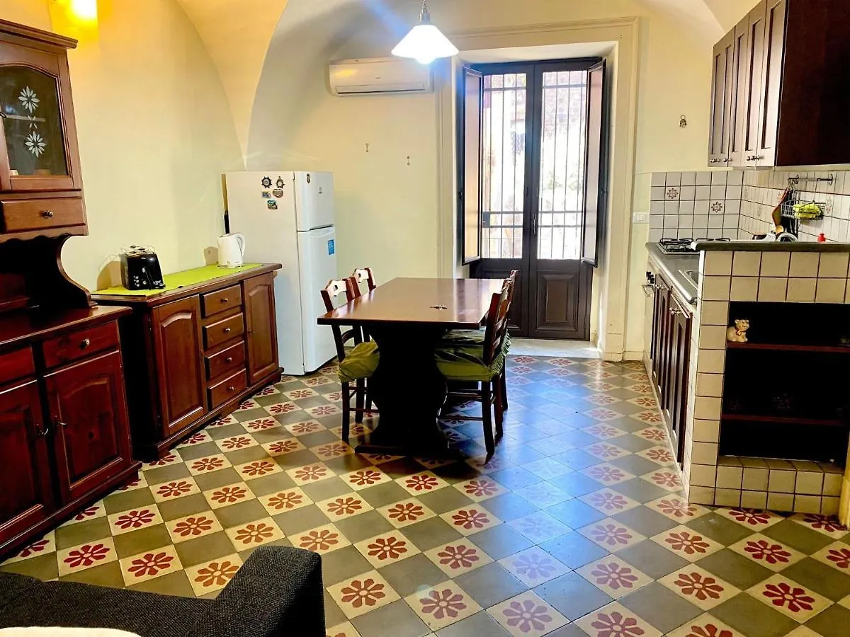 Dream Home - Lovely Space In The Heart Of Catania Apartment